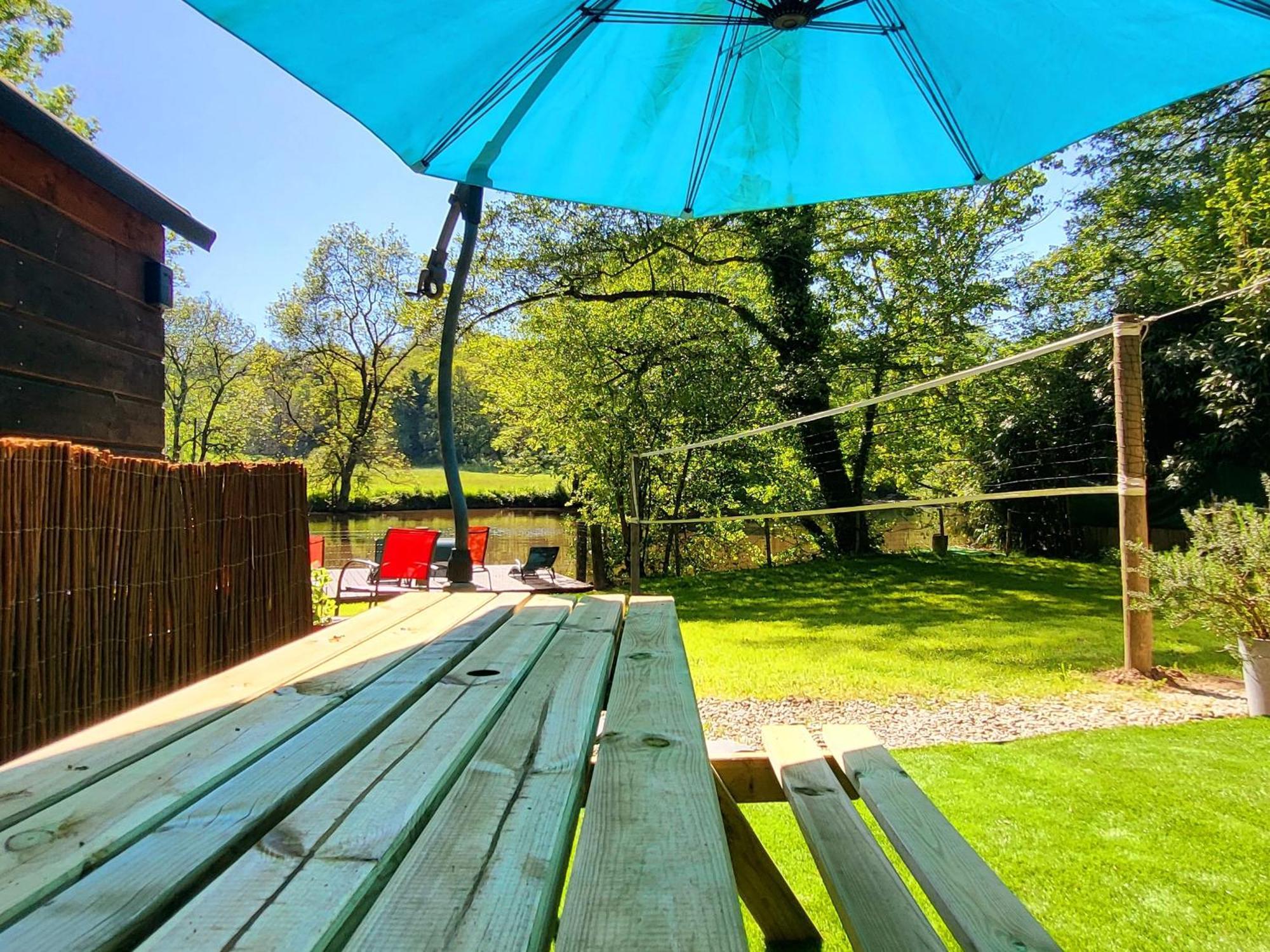 Chez Nirina Proche Puys Dufou Mortagne-sur-Sevre Exterior foto