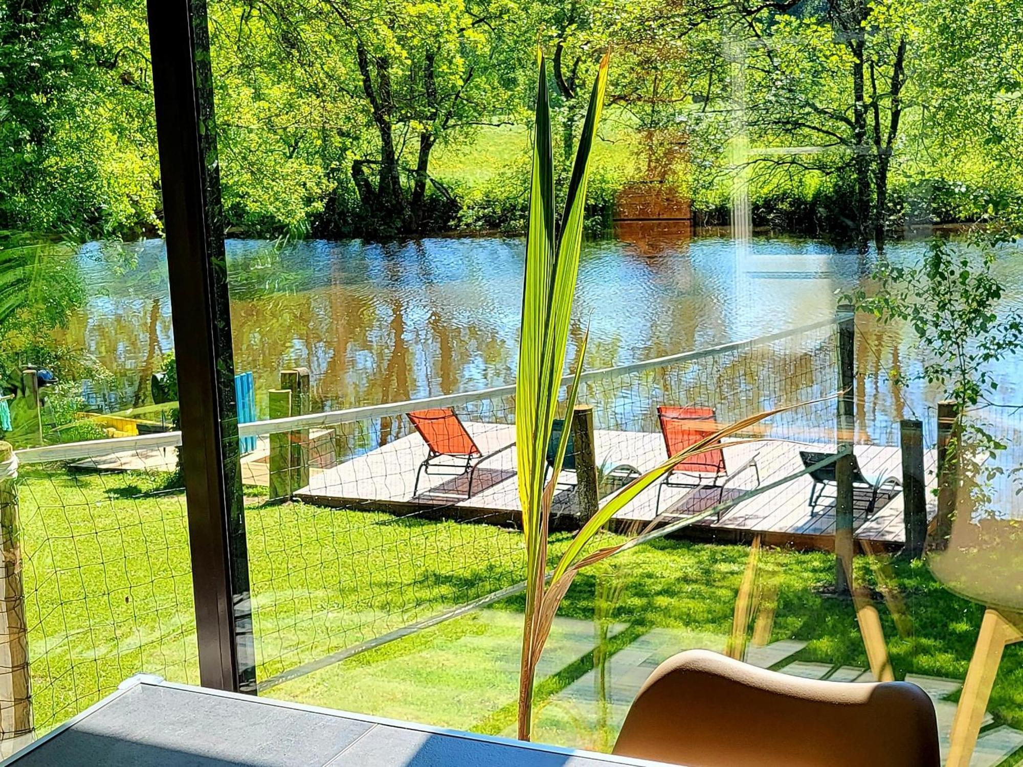Chez Nirina Proche Puys Dufou Mortagne-sur-Sevre Exterior foto